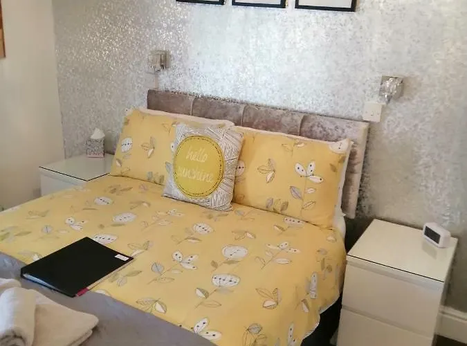 Hermosa Guesthouse 3*